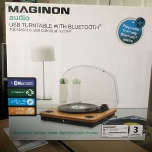 Turntable / record player